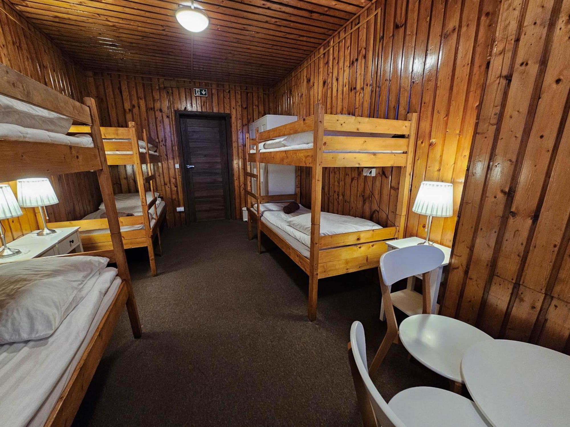 Hotel Schronisko Gosciniec Rownica Ustroń Esterno foto