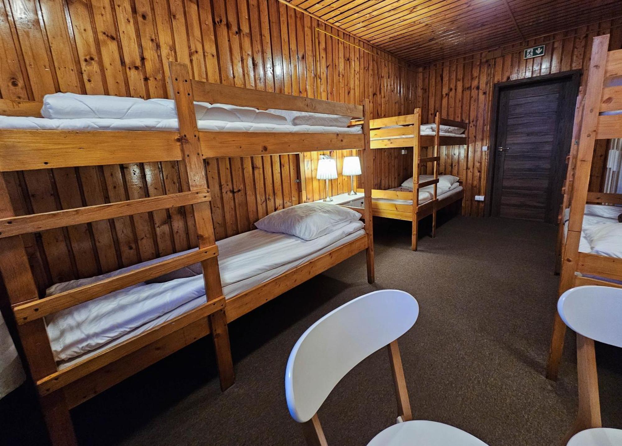 Hotel Schronisko Gosciniec Rownica Ustroń Esterno foto