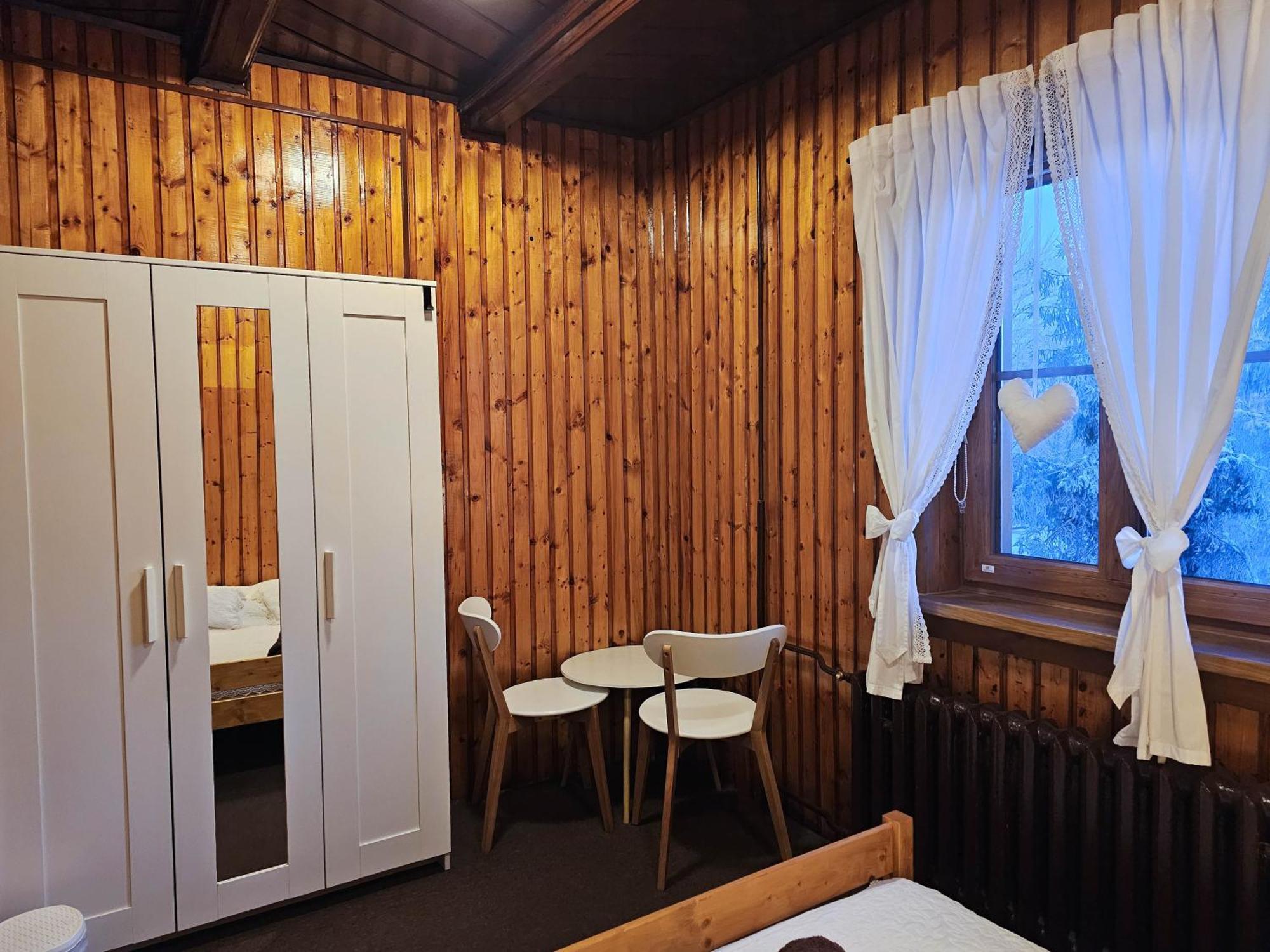 Hotel Schronisko Gosciniec Rownica Ustroń Esterno foto